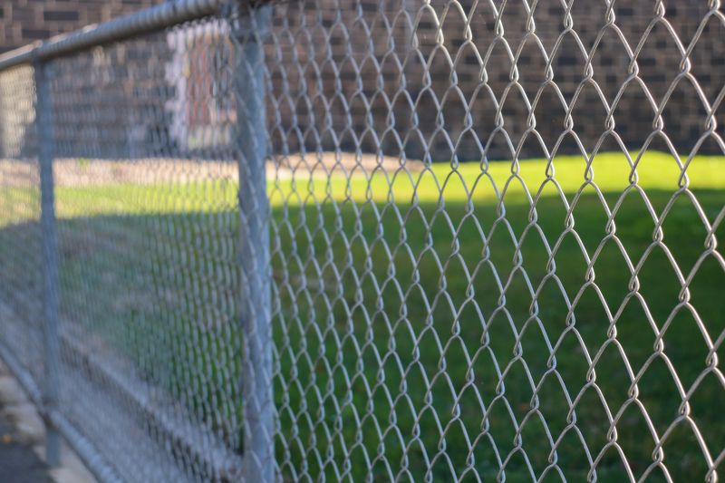 Chain Link Fence Repair Costs — Cost of Chain Link Fence Repair